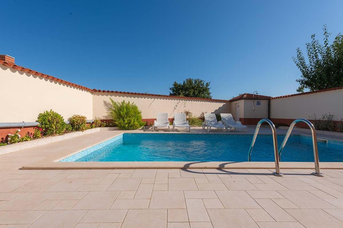 House Melly With Swimming Pool Βίλα Rovinjsko Selo Εξωτερικό φωτογραφία