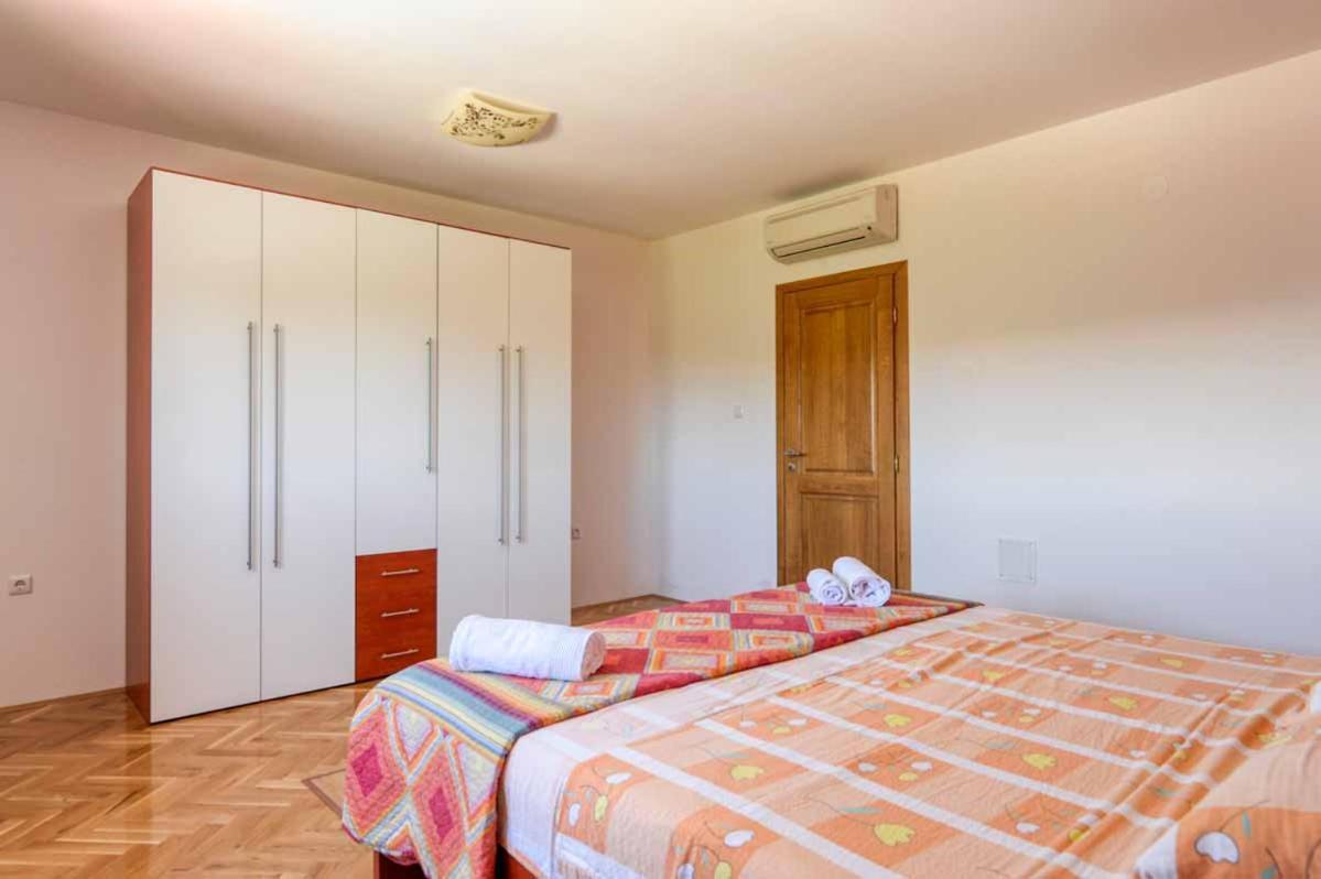 House Melly With Swimming Pool Βίλα Rovinjsko Selo Εξωτερικό φωτογραφία
