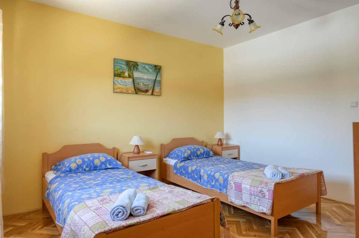 House Melly With Swimming Pool Βίλα Rovinjsko Selo Εξωτερικό φωτογραφία
